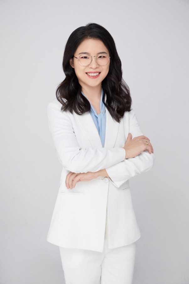 顾雷雷（系主任）